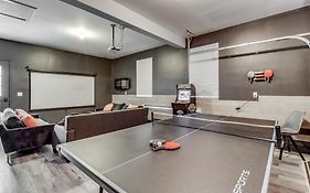 Poconos Home With Pool Access About 6 Mi To Ski Resort